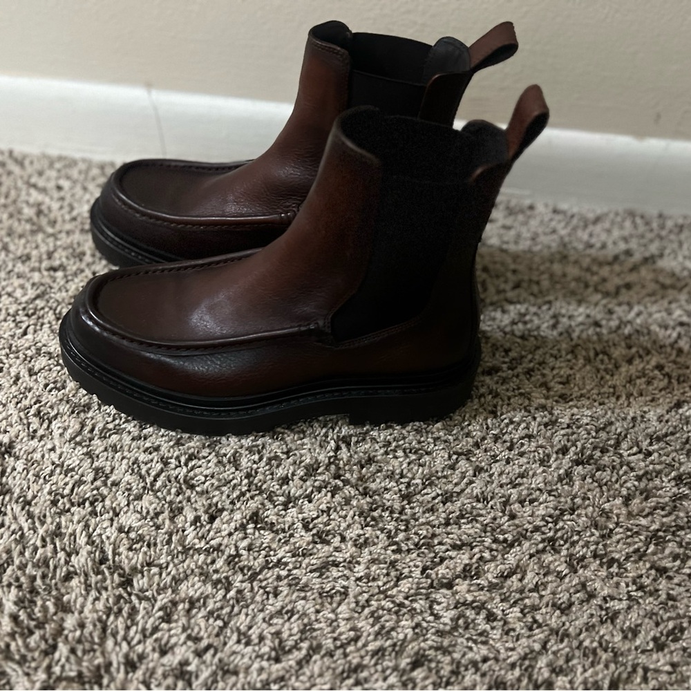Zara Leather Chelsea Boots